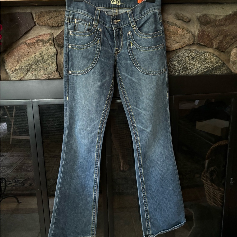 Tag Jeans